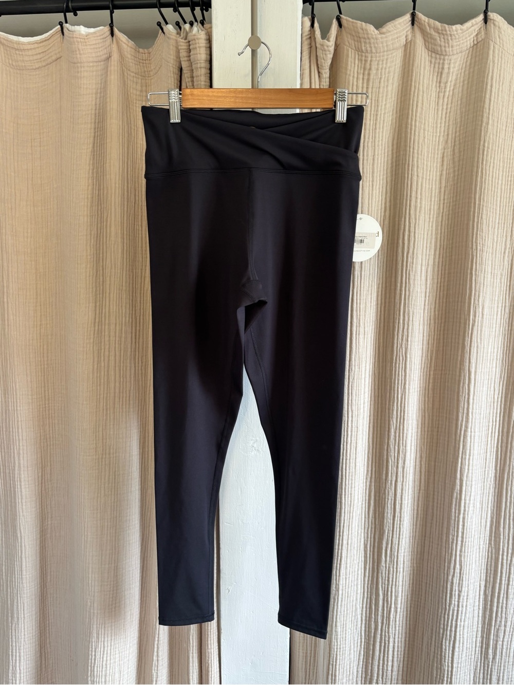 NWT Playground Active Laguna Leggings- Medium